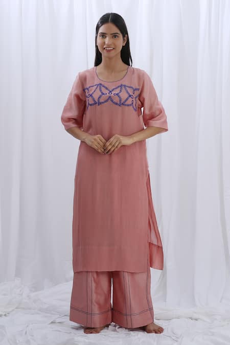 Khat_Pink Chanderi Silk Embroidery Round Neck Kurta With Pant _Online_at_Aza_Fashions