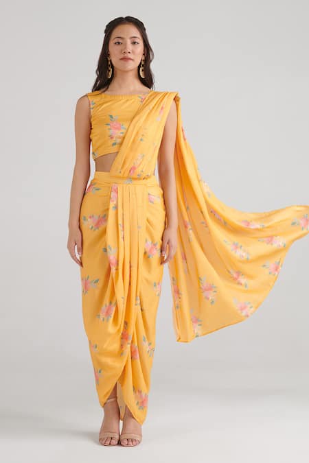 Pasha India Floral Pattern Pre-Draped Lungi Saree With Blouse 