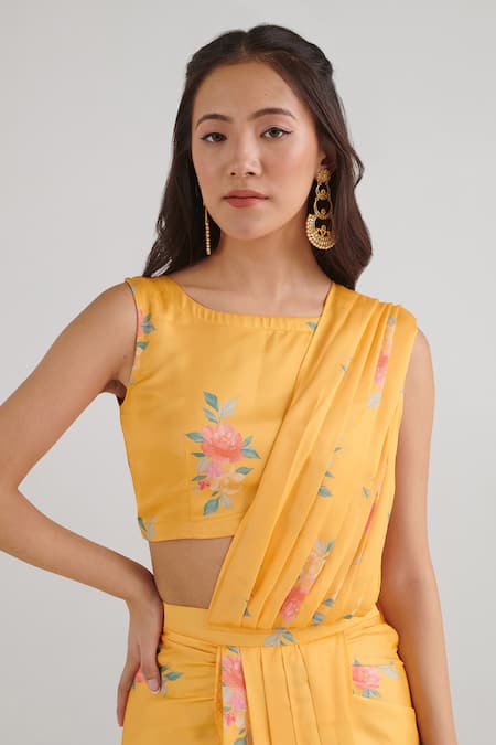 Pasha India_Yellow Satin, Silk Round Neck Floral Pattern Pre-draped Lungi Saree With Blouse _Online_at_Aza_Fashions