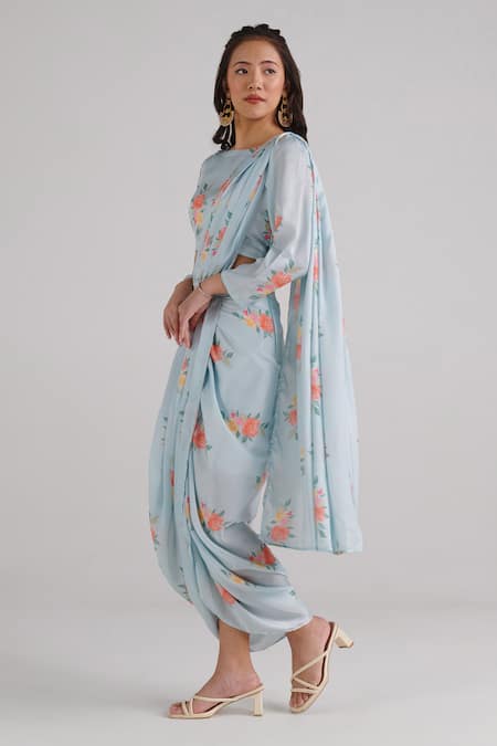 Buy_Pasha India_Blue Silk Round Neck Floral Pattern Lungi Pre-draped Saree Set _Online_at_Aza_Fashions