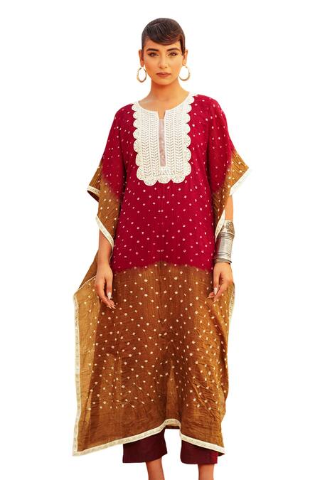 Shop_The Home Affair_Maroon Crepe, Cotton Mirrors Round Tie Dye Bandhani Pattern Crushed Kaftan Set _Online_at_Aza_Fashions