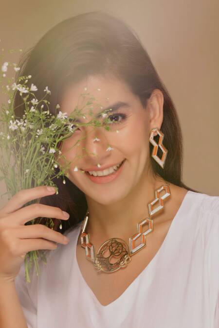 Gaurish Bespoke Jewellery Orange Stones Le Losange Embellished Choker Necklace Set Online at Aza Fashions Gaurish Bespoke Jewellery_Orange Stones Le Losange Embellished Choker Necklace Set _Online_at_Aza_Fashions