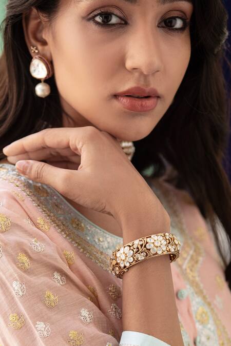 Shop_Kaari_Gold Plated Imitation Diamonds Gulnaz Polki Embellished Cutwork Jali Kada _Online_at_Aza_Fashions