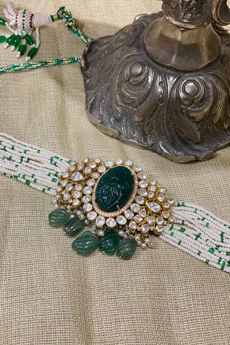Buy_Kaari_Gold Plated Zeenat Carved Stone Polki Embellished Choker 
