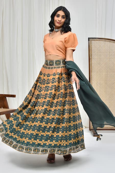 Buy_Pheeta_Orange Blouse Muslin Printed Floral Notched Geometric Lehenga Set_Online_at_Aza_Fashions