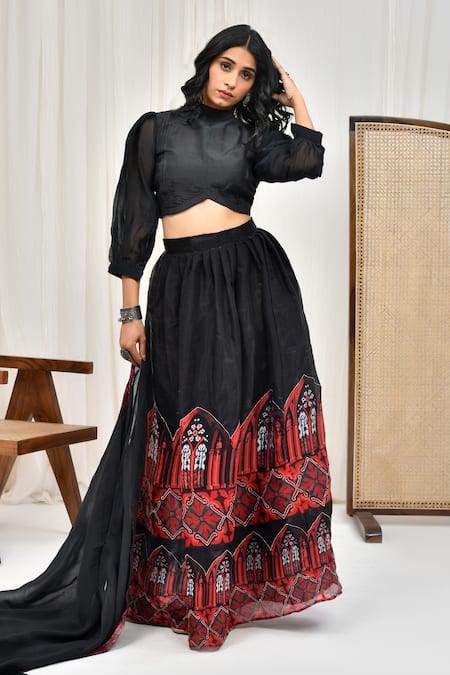 Pheeta Placed Geometric Print Lehenga Set 