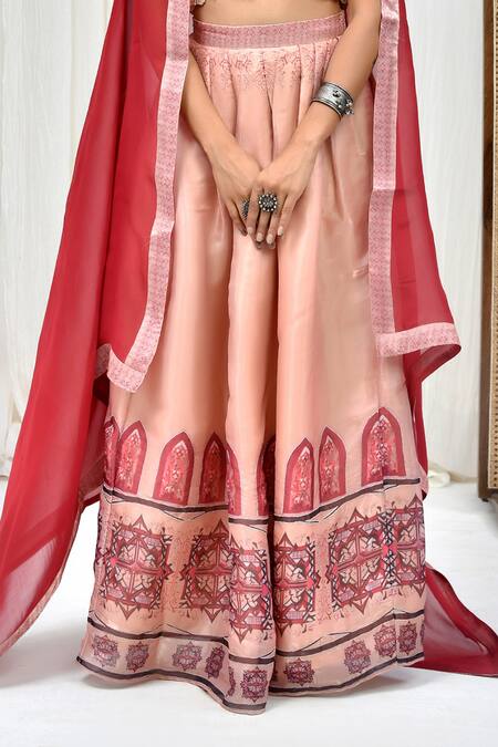 Buy_Pheeta_Cream Blouse Muslin Printed Geometric V-neck Placed Jaali Lehenga Set_Online_at_Aza_Fashions