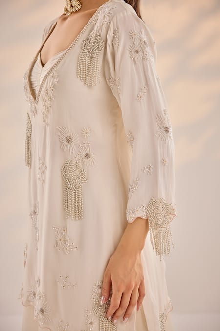 Shop Label Rsd Ivory Organza, Crepe, Cotton Pearls, Embroidery Daisy Kurti Skirt Set Online at Aza Fashions Shop_Label Rsd_Ivory Organza, Crepe, Cotton Pearls, Embroidery Daisy Kurti Skirt Set_Online_at_Aza_Fashions