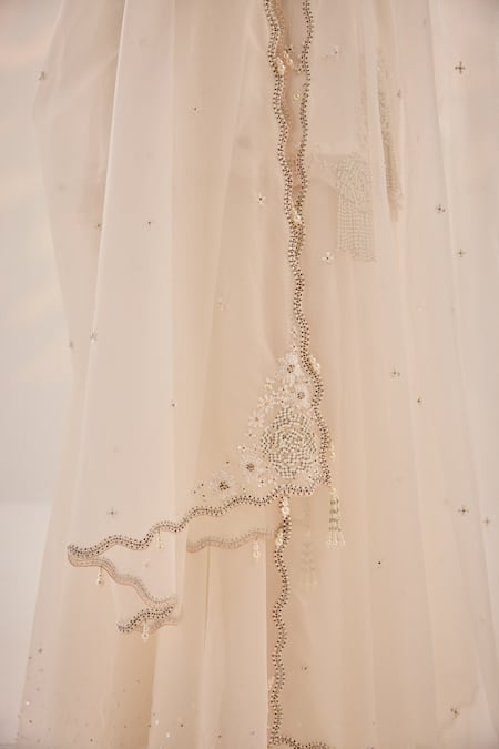 Shop Label Rsd Ivory Organza, Crepe, Cotton Pearls, Embroidery Daisy Kurti Skirt Set Shop_Label Rsd_Ivory Organza, Crepe, Cotton Pearls, Embroidery Daisy Kurti Skirt Set