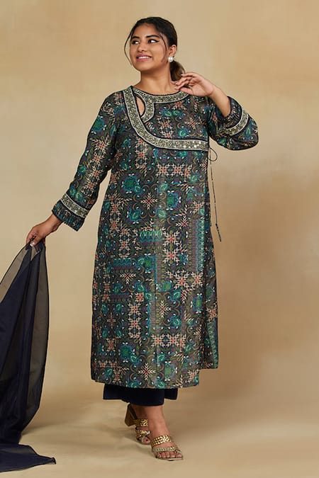 Mamicha_Green Italian Crepe Printed Floral Round Angrakha Pant Set _at_Aza_Fashions