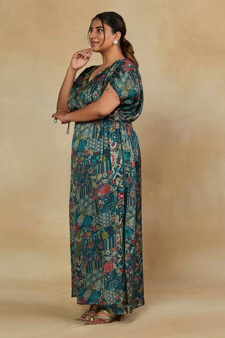 Mamicha_Green Satin Georgette Embroidered Floral V Neck Print Kurta Pant Set _Online_at_Aza_Fashions