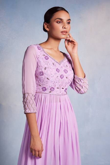 Muditaa By Urmila Purple Georgette Embroidery Collared Kiyah Hand Kurta With Pant at Aza Fashions Muditaa By Urmila_Purple Georgette Embroidery Collared Kiyah Hand Kurta With Pant _at_Aza_Fashions