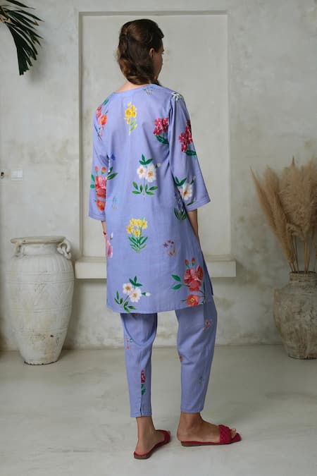 Shop Roza Purple Linen Printed Floral V-neck Amelia Short Kurta With Pant at Aza Fashions Shop_Roza_Purple Linen Printed Floral V-neck Amelia Short Kurta With Pant _at_Aza_Fashions
