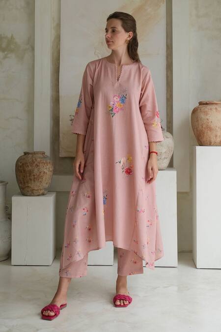 Shop_Roza_Pink Linen Embroidery V-neck Rosita Floral Print Kurta With Pant _Online_at_Aza_Fashions