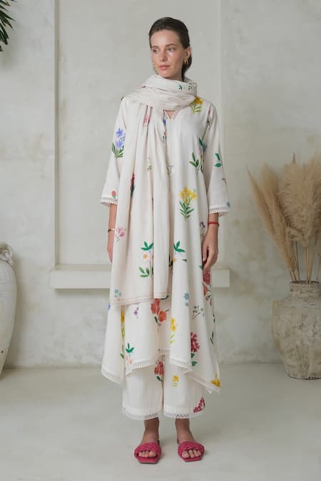 ROZA Amelia Floral Print Long Kurta With Pant 