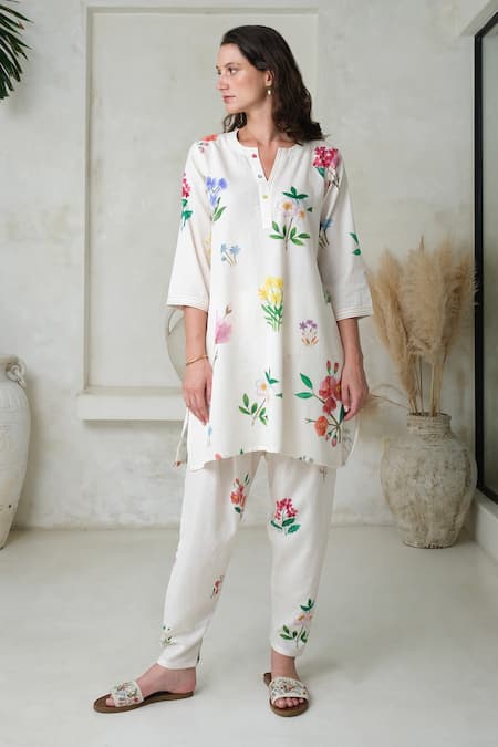 ROZA Amelia Floral Print Short Kurta With Pant 