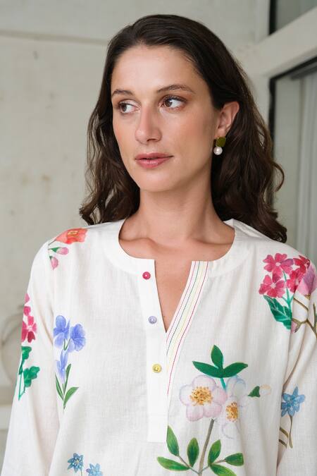 Buy_Roza_Ivory Linen Printed Floral V-neck Amelia Short Kurta With Pant _Online_at_Aza_Fashions
