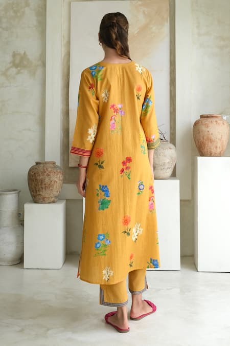 Shop Roza Yellow Linen Print Marigold V Neck Floral Kurta With Pant at Aza Fashions Shop_Roza_Yellow Linen Print Marigold V Neck Floral Kurta With Pant _at_Aza_Fashions