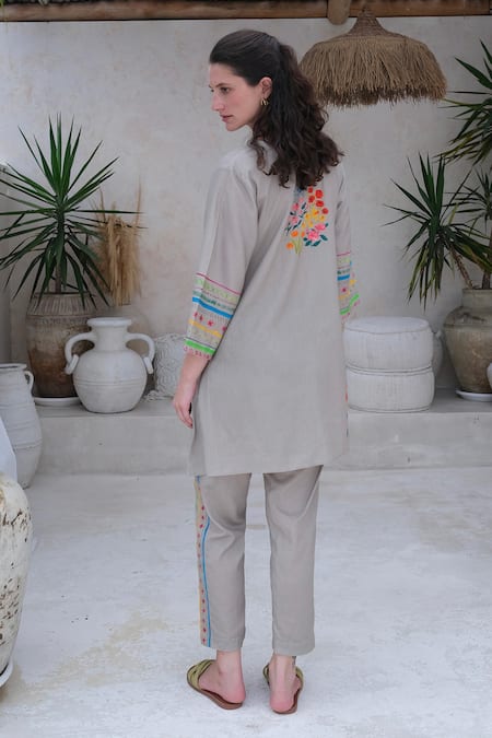 Shop Roza Beige Linen Embroidery Open Neck Positano Floral Print Tunic With Pant at Aza Fashions Shop_Roza_Beige Linen Embroidery Open Neck Positano Floral Print Tunic With Pant _at_Aza_Fashions