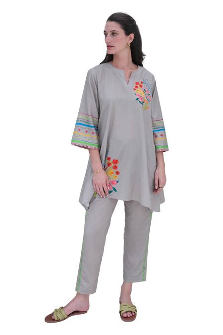 Roza Beige Linen Embroidery Open Neck Positano Floral Print Tunic With Pant Online at Aza Fashions Roza_Beige Linen Embroidery Open Neck Positano Floral Print Tunic With Pant _Online_at_Aza_Fashions