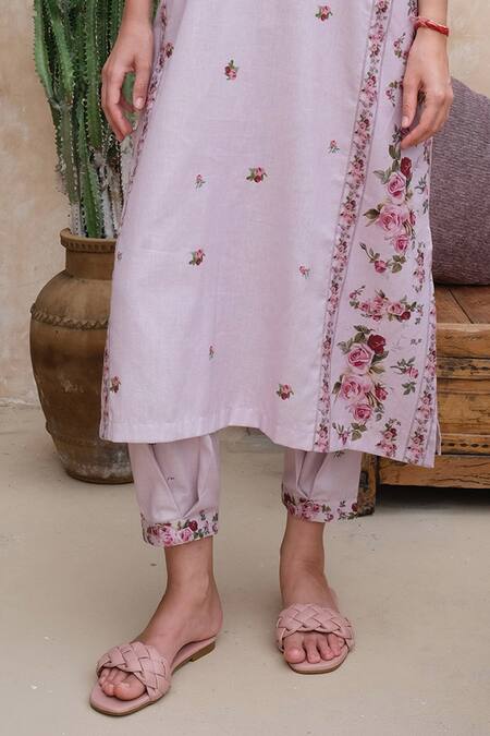 Shop Roza Purple Linen Print Vintage Rose V Neck Phiran Kurta And Pant Set Online at Aza Fashions Shop_Roza_Purple Linen Print Vintage Rose V Neck Phiran Kurta And Pant Set _Online_at_Aza_Fashions
