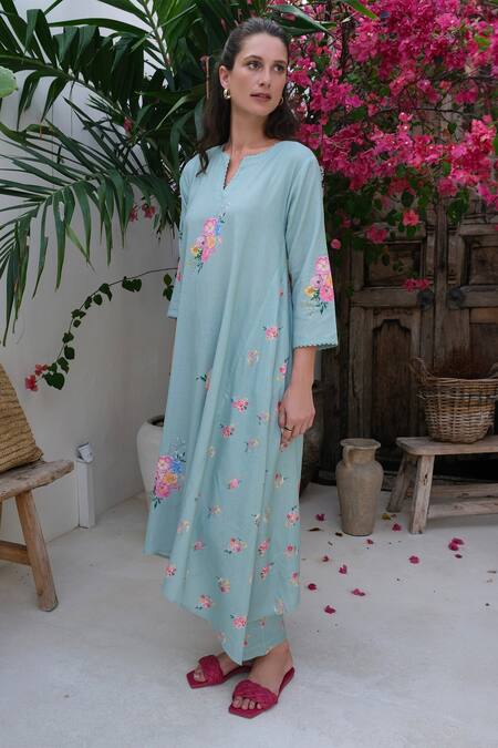 Shop Roza Blue Linen Print Floral Notched Rosita Kurta With Pant Online at Aza Fashions Shop_Roza_Blue Linen Print Floral Notched Rosita Kurta With Pant _Online_at_Aza_Fashions
