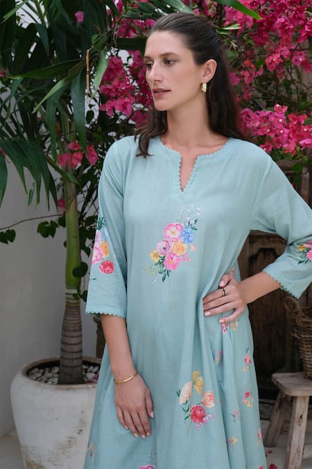 Roza_Blue Linen Print Floral Notched Rosita Kurta With Pant _at_Aza_Fashions