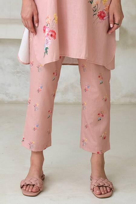 Roza Pink Linen Embroidery Collared, V-neck Rosita Print Tunic at Aza Fashions Roza_Pink Linen Embroidery Collared, V-neck Rosita Print Tunic _at_Aza_Fashions
