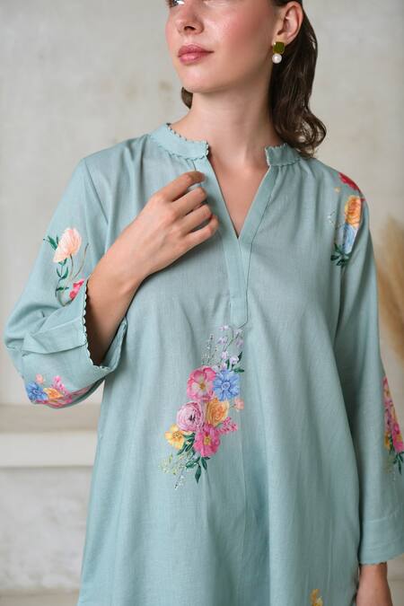 Roza Blue Linen Print Floral Collared V Neck Rosita Short Tunic Online at Aza Fashions Roza_Blue Linen Print Floral Collared V Neck Rosita Short Tunic _Online_at_Aza_Fashions