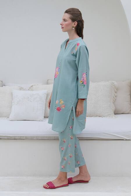 Shop Roza Blue Linen Print Floral Collared V Neck Rosita Short Tunic Online at Aza Fashions Shop_Roza_Blue Linen Print Floral Collared V Neck Rosita Short Tunic _Online_at_Aza_Fashions