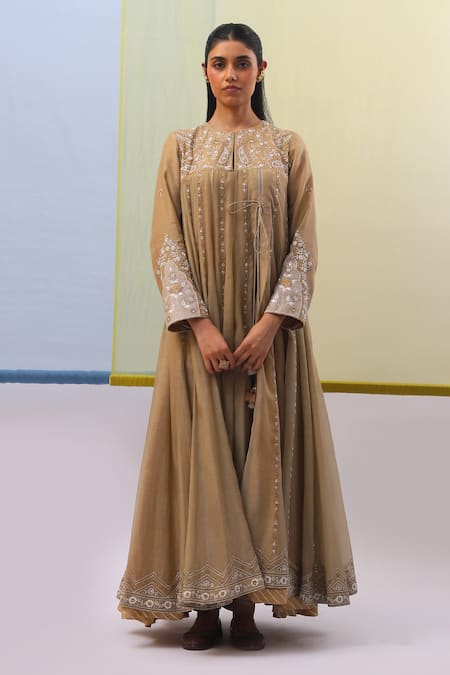 Sue Mue Beige Handloom Cotton, Chanderi, Wahida Mughal Floral Anarkali Churidar Set at Aza Fashions Sue Mue_Beige Handloom Cotton, Chanderi, Wahida Mughal Floral Anarkali Churidar Set _at_Aza_Fashions