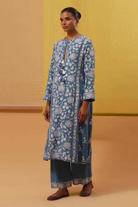 Sue Mue Blue , Georgette, , Ismat Floral Jaal Kurta Pant Set at Aza Fashions Sue Mue_Blue , Georgette, , Ismat Floral Jaal Kurta Pant Set _at_Aza_Fashions