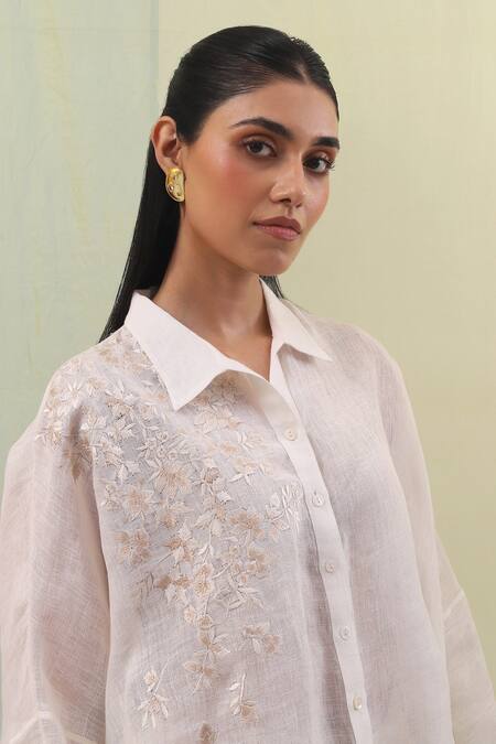 Buy Sue Mue Off White Linen Embroidery Shawl Neck Abia Thread Shirt With Pant Online at Aza Fashions Buy_Sue Mue_Off White Linen Embroidery Shawl Neck Abia Thread Shirt With Pant _Online_at_Aza_Fashions
