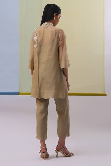 Sue Mue Risha Thread Embroidered Tunic With Pant 