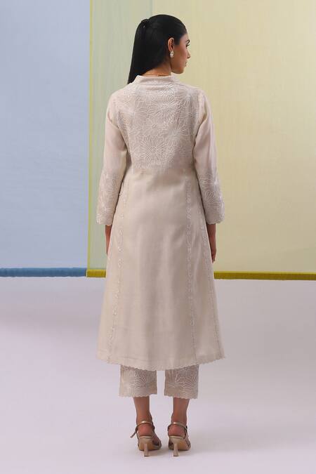 Shop Sue Mue Off White Chanderi, Cotton Embroidery Mandarin Shazi Floral Kurta Pant Set at Aza Fashions Shop_Sue Mue_Off White Chanderi, Cotton Embroidery Mandarin Shazi Floral Kurta Pant Set _at_Aza_Fashions