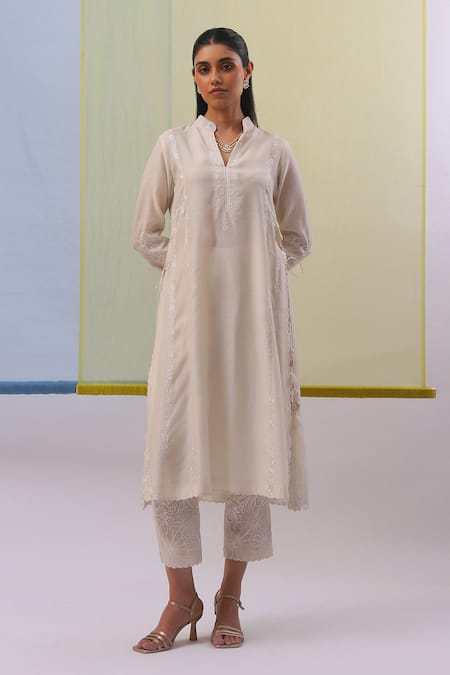 Sue Mue Off White Chanderi, Cotton Embroidery Mandarin Shazi Floral Kurta Pant Set at Aza Fashions Sue Mue_Off White Chanderi, Cotton Embroidery Mandarin Shazi Floral Kurta Pant Set _at_Aza_Fashions