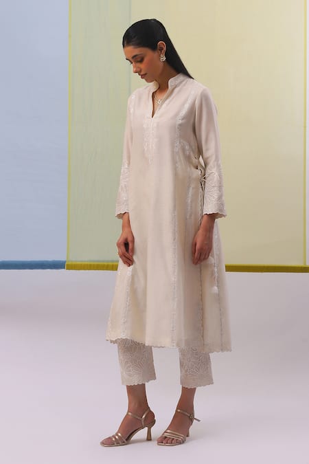 Buy Sue Mue Off White Chanderi, Cotton Embroidery Mandarin Shazi Floral Kurta Pant Set Buy_Sue Mue_Off White Chanderi, Cotton Embroidery Mandarin Shazi Floral Kurta Pant Set