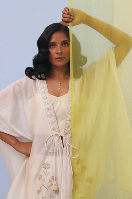 Sue Mue Off White , Cotton Embroidery Open Daisy Kimono Top Pant Set Online at Aza Fashions Sue Mue_Off White , Cotton Embroidery Open Daisy Kimono Top Pant Set _Online_at_Aza_Fashions