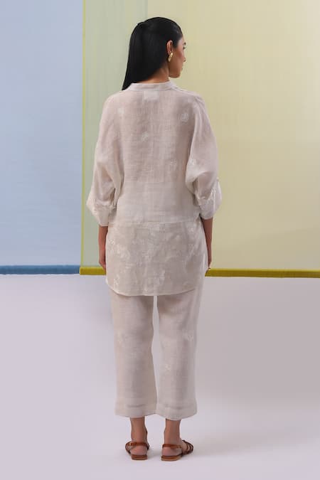 Shop Sue Mue Off White Linen Embroidery Collared Eana Tropical Flora Tunic With Pant at Aza Fashions Shop_Sue Mue_Off White Linen Embroidery Collared Eana Tropical Flora Tunic With Pant _at_Aza_Fashions