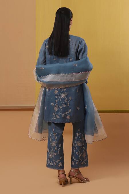 Buy Sue Mue Off White Silk Organza, Cotton, Handloom Hiba Gardenia Dori Kurta Pant Set Online at Aza Fashions Buy_Sue Mue_Off White Silk Organza, Cotton, Handloom Hiba Gardenia Dori Kurta Pant Set _Online_at_Aza_Fashions