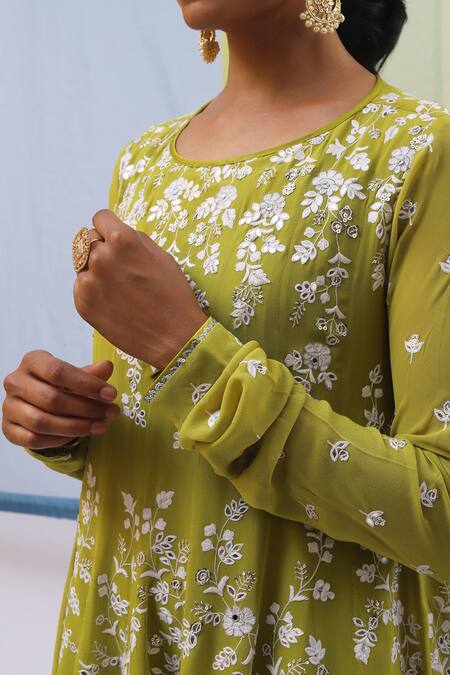 Buy Sue Mue Green Silk Organza, Silk, Georgette Embroidery Boat Ditsy Bloom Anarkali Set Online at Aza Fashions Buy_Sue Mue_Green Silk Organza, Silk, Georgette Embroidery Boat Ditsy Bloom Anarkali Set _Online_at_Aza_Fashions