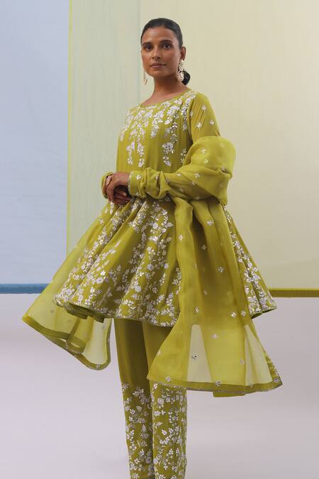 Buy Sue Mue Green Silk Organza, Silk, Georgette Embroidery Boat Ditsy Bloom Anarkali Set Buy_Sue Mue_Green Silk Organza, Silk, Georgette Embroidery Boat Ditsy Bloom Anarkali Set