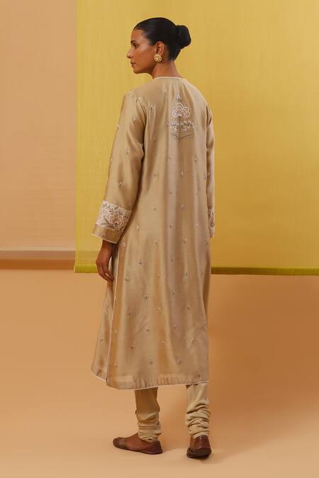 Sue Mue Beige Lycra, Handloom Cotton Embroidery V-neck Liba Thread Kurta Set Online at Aza Fashions Sue Mue_Beige Lycra, Handloom Cotton Embroidery V-neck Liba Thread Kurta Set _Online_at_Aza_Fashions