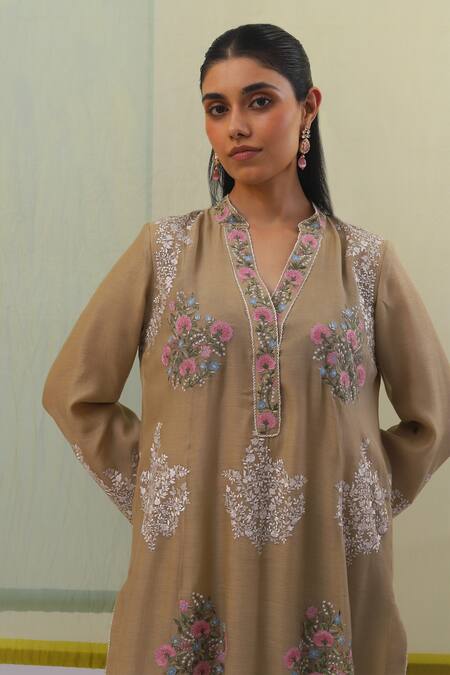 Buy Sue Mue Beige Handloom Cotton, Chanderi Embroidery Mandarin Aafia Thread Kurta Pant Set Online at Aza Fashions Buy_Sue Mue_Beige Handloom Cotton, Chanderi Embroidery Mandarin Aafia Thread Kurta Pant Set _Online_at_Aza_Fashions