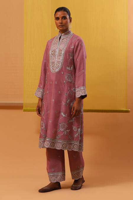 Sue Mue_Pink Handloom Cotton, Silk Pearls, Sequins, Embroidery Alizha Floral Kurta Set _at_Aza_Fashions