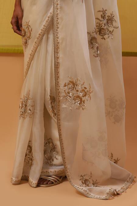 Shop Sue Mue Off White Silk Organza, Handloom Fabia Floral Embroidered Saree With Blouse Online at Aza Fashions Shop_Sue Mue_Off White Silk Organza, Handloom Fabia Floral Embroidered Saree With Blouse _Online_at_Aza_Fashions