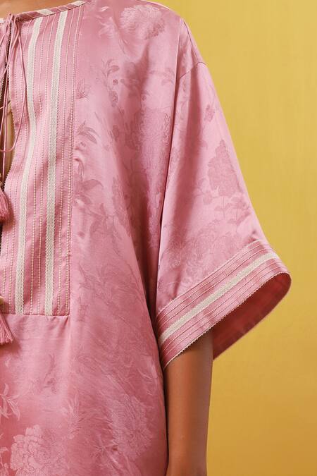 Sue Mue_Pink Chiffon, Satin, Satin, Embroidery, Applique Floral Kurta Set _at_Aza_Fashions