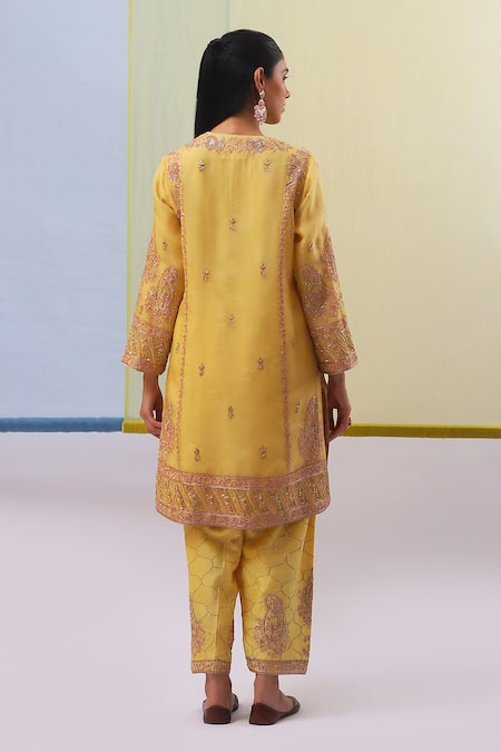 Sue Mue Mahiz Sequin Work Kurta Set 