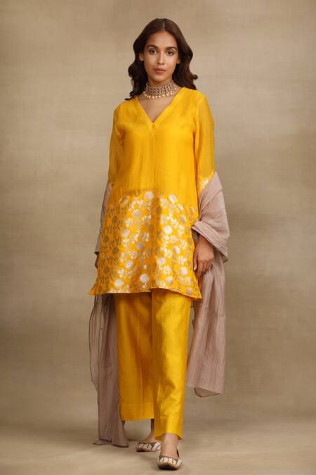 Trendy Tokari Yellow Silk, Chanderi Embroidery V-neck Brocade Pattern Kurta And Pant Set Online at Aza Fashions Trendy Tokari_Yellow Silk, Chanderi Embroidery V-neck Brocade Pattern Kurta And Pant Set _Online_at_Aza_Fashions