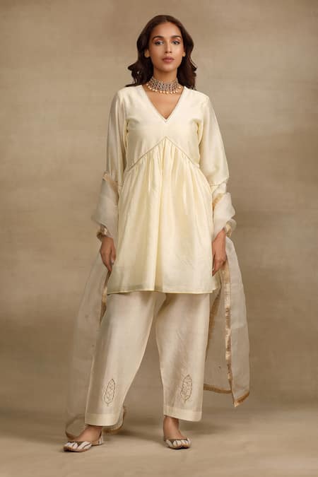 Trendy tokari Ivory Silk Chanderi Placement Embroidery Cutdana V Neck Flared Kurta Pant Set 